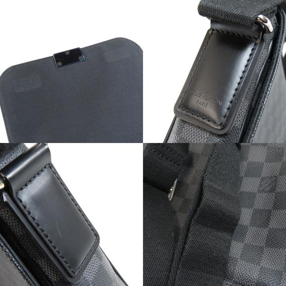 Louis Vuitton District PM Damier Graphite Shoulder Bag Damier Canvas - Picture 5 of 7